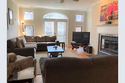 [Address not provided], Chicago, IL 60610 - Photo 2