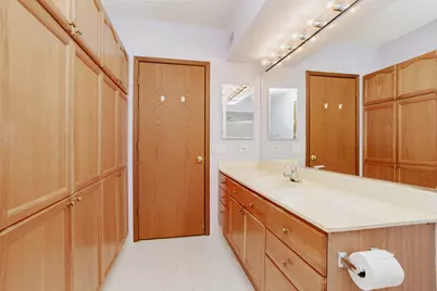 1685 Mill Street #409, Des Plaines, IL 60016 - Photo 12