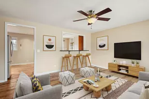 860 Olive St, Hoffman Estates, IL 60169 - Photo 4