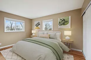 860 Olive St, Hoffman Estates, IL 60169 - Photo 8