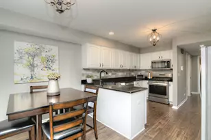 9532 Lenox Ln, Lakewood, IL 60014 - Photo 14