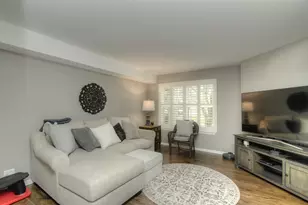 9532 Lenox Ln, Lakewood, IL 60014 - Photo 8