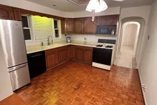 303 N Elmwood Ave, Wood Dale, IL 60191 - Photo 4