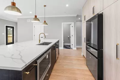 2411 N 77th Avenue, Elmwood Park, IL 60707 - Photo 6