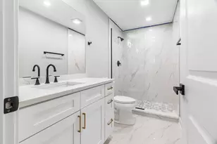 2411 N 77th Ave, Elmwood Park, IL 60707 - Photo 28