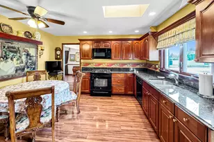 2650 Sunnyside Ave, Westchester, IL 60154 - Photo 6