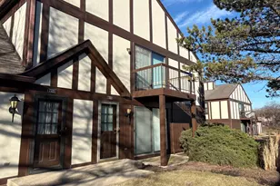 7321 Baybury Rd, Downers Grove, IL 60516 - Photo 1