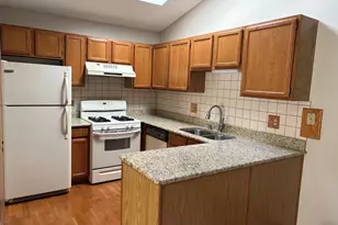 7321 Baybury Rd, Downers Grove, IL 60516 - Photo 8