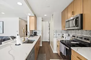 1601 E Maple Terrace, Lisle, IL 60532 - Photo 8