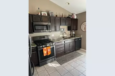 777 Stonewall Court, Schaumburg, IL 60173 - Photo 2