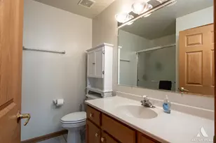 8514 Hill Top Ct, Justice, IL 60458 - Photo 18