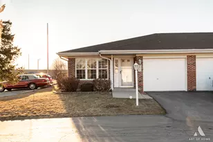 8514 Hill Top Ct, Justice, IL 60458 - Photo 2