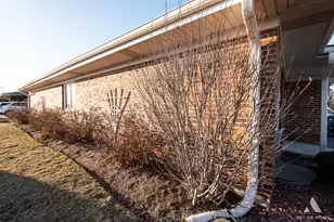 8514 Hill Top Ct, Justice, IL 60458 - Photo 32