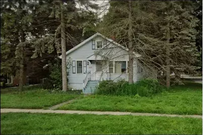 216 N Douglas Avenue, Arlington Heights, IL 60004 - Photo 1