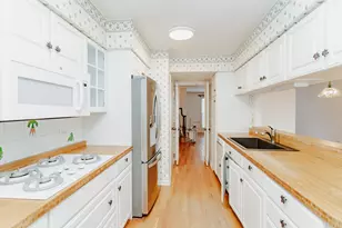 1410 Pebblecreek Dr, Glenview, IL 60025 - Photo 10