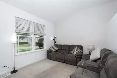 220 S Wildrose Court, Round Lake, IL 60073 - Photo 14