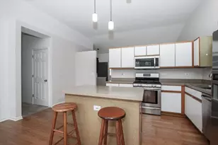 220 S Wildrose Ct, Round Lake, IL 60073 - Photo 18