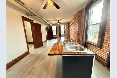 2141 S Marshall Boulevard #2R, Chicago, IL 60623 - Photo 4