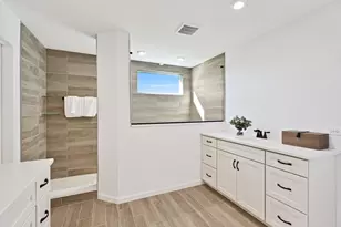 [Address not provided], Lisle, IL 60532 - Photo 20