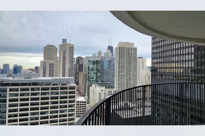 300 N State Street #3128, Chicago, IL 60654 - Photo 12