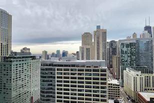 300 N State St, Chicago, IL 60654 - Photo 10