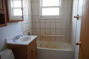 221 E Dickens Ave, Northlake, IL 60164 - Photo 16