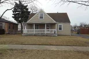 221 E Dickens Ave, Northlake, IL 60164 - Photo 1