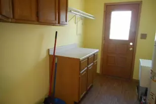 221 E Dickens Ave, Northlake, IL 60164 - Photo 18