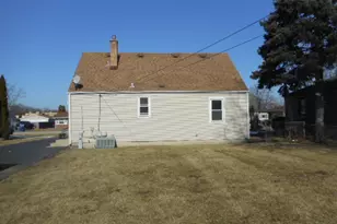 221 E Dickens Ave, Northlake, IL 60164 - Photo 20