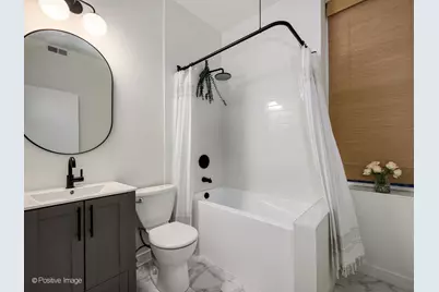 1409 W Superior Street #3F, Chicago, IL 60642 - Photo 14