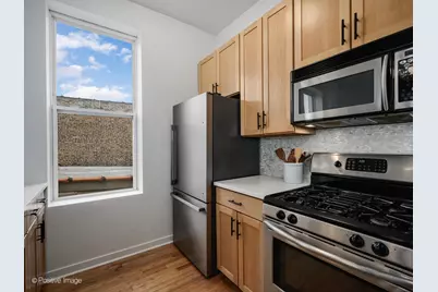1409 W Superior Street #3F, Chicago, IL 60642 - Photo 8