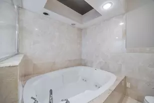 2321 N Milwaukee Ave, Chicago, IL 60647 - Photo 18