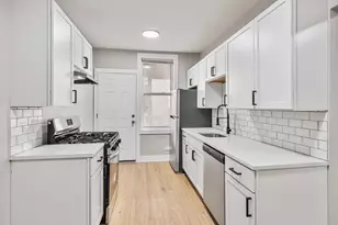 7375 N Damen Ave, Chicago, IL 60645 - Photo 2