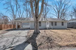 514 E Park St, Plano, IL 60545 - Photo 2