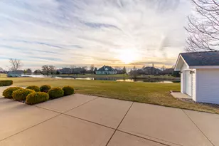 18816 S Chestnut Dr, Shorewood, IL 60404 - Photo 16