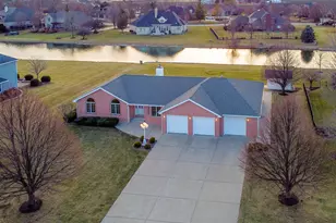 18816 S Chestnut Dr, Shorewood, IL 60404 - Photo 2