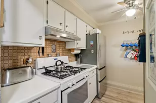 673 Cardinal Ct, Grayslake, IL 60030 - Photo 10