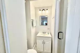 8549 Niles Center Rd, Skokie, IL 60077 - Photo 6