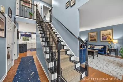 2836 Fairhauser Court, Naperville, IL 60564 - Photo 2