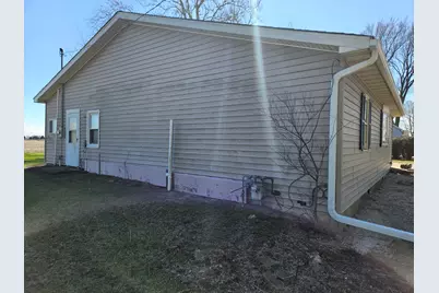 1408 N State Rte 1-17, Momence, IL 60954 - Photo 18
