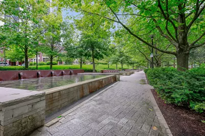 204 N Park Drive, Chicago, IL 60601 - Photo 44