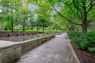 204 N Park Dr, Chicago, IL 60601 - Photo 44