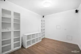 204 N Park Dr, Chicago, IL 60601 - Photo 32