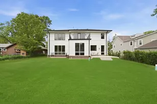 901 Elmdale Rd, Glenview, IL 60025 - Photo 52