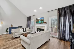 1650 W Ethan's Glen Dr, Palatine, IL 60067 - Photo 4