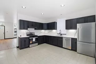 5416 W Thomas St, Chicago, IL 60651 - Photo 4