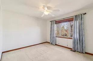 143 Pineridge Dr S, Oswego, IL 60543 - Photo 26