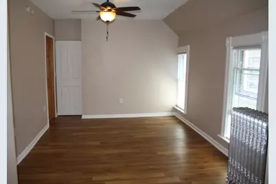 154 S Locust Street, Aurora, IL 60505 - Photo 6