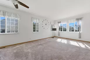 1112 Violet Ln, Joliet, IL 60431 - Photo 6