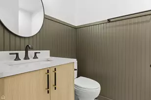 2126 W Thomas St, Chicago, IL 60622 - Photo 26